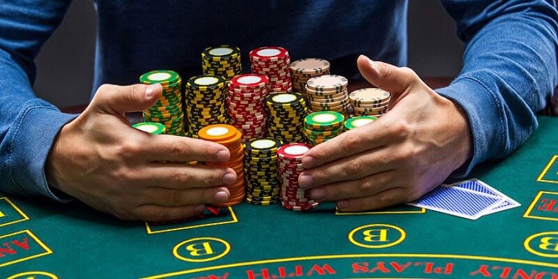Dấu hiệu của các thế bài Baccarat nặng nhẹ